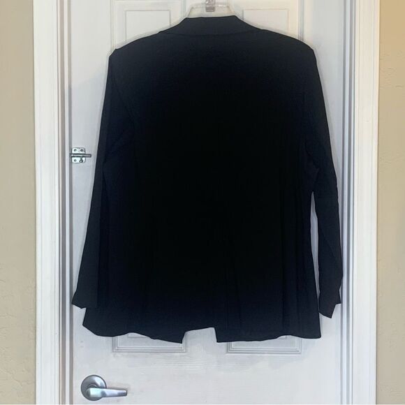 Lane Bryant The Bryant Blazer Black with Gold Buttons Size 26 - Picture 2 of 9